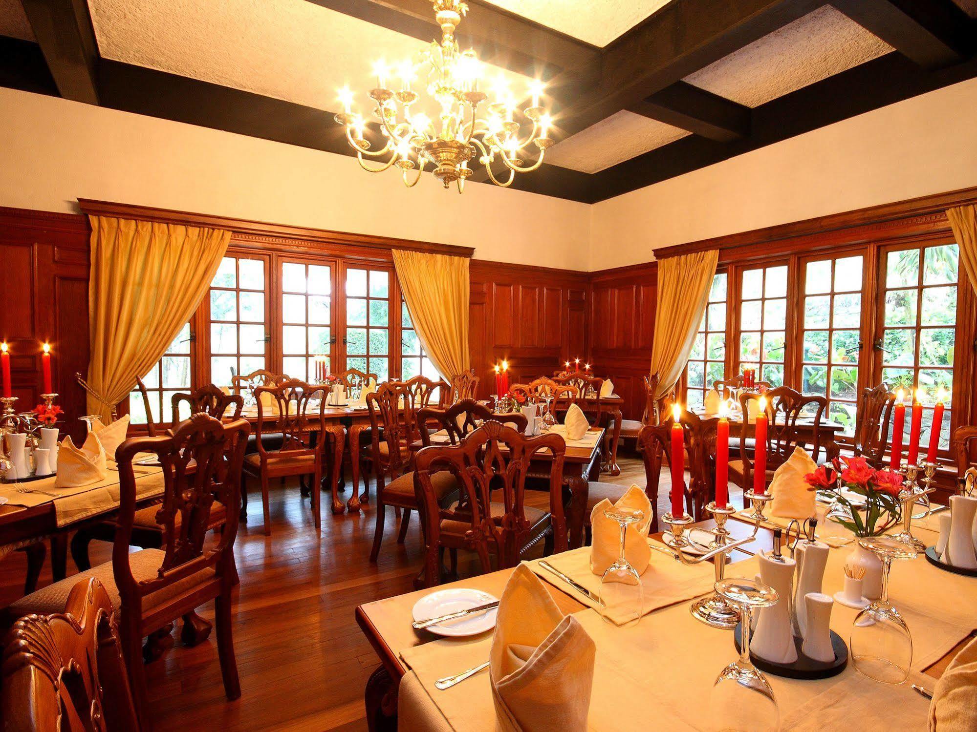 האטון Governor'S Mansion מראה חיצוני תמונה